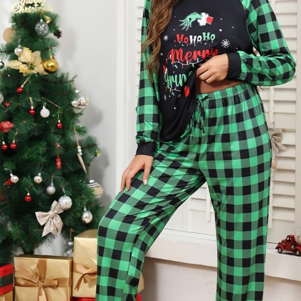 Matching Family Christmas Pajamas Long Sleeve Sleepwear Set - Picture 4 of 5